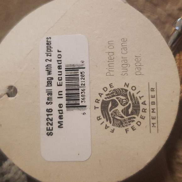 NWT Minga bag with adjustable strap - Picture 6 of 8